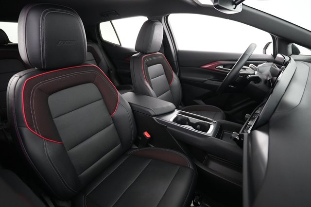 2024 Chevrolet Equinox EV — photo 18 of 20