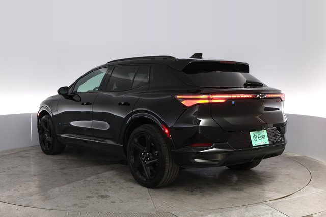 2024 Chevrolet Equinox EV — photo 13 of 20