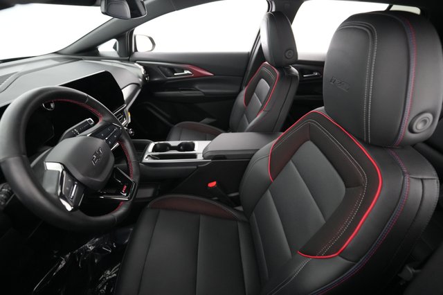 2024 Chevrolet Equinox EV — photo 3 of 20