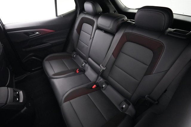 2024 Chevrolet Equinox EV — photo 19 of 20