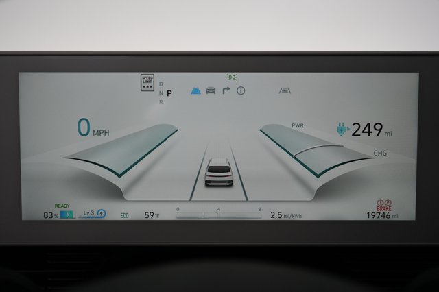 2024 Hyundai IONIQ 5 — photo 5 of 23