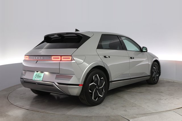 2024 Hyundai IONIQ 5 — photo 2 of 23