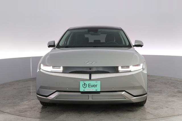 2024 Hyundai IONIQ 5 — photo 9 of 23
