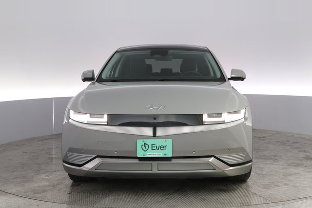 2024 Hyundai IONIQ 5 — photo 9 of 23