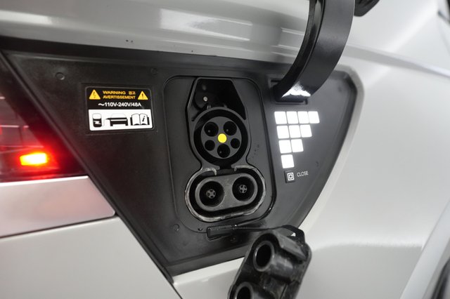 2024 Hyundai IONIQ 5 — photo 8 of 23