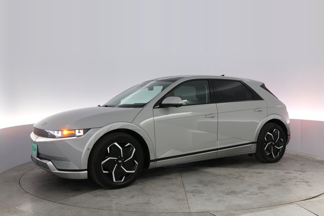 2024 Hyundai IONIQ 5 — photo 14 of 23