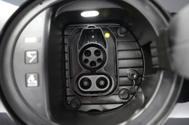 2024 Hyundai IONIQ 6 — photo 8 of 22