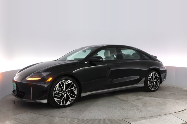 2024 Hyundai IONIQ 6 — photo 14 of 22