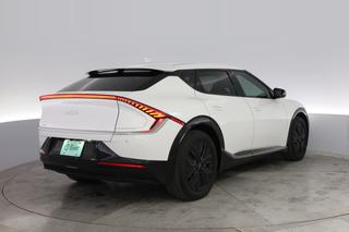 2024 Kia EV6 — photo 2 of 21