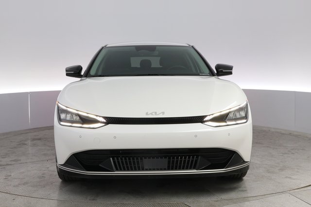 2024 Kia EV6 — photo 9 of 21