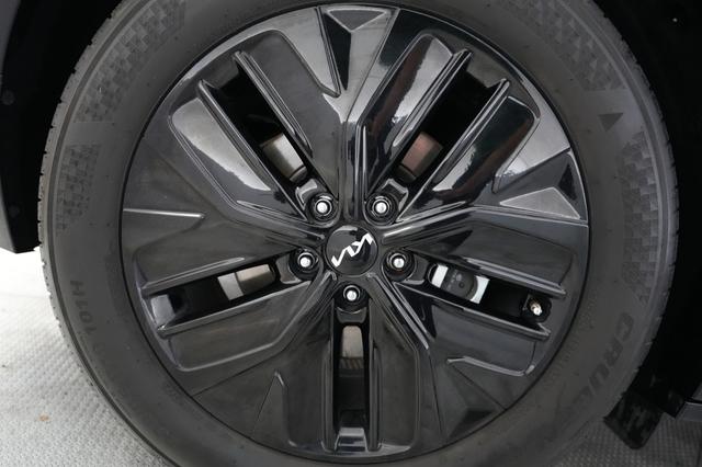 2024 Kia EV6 — photo 7 of 21