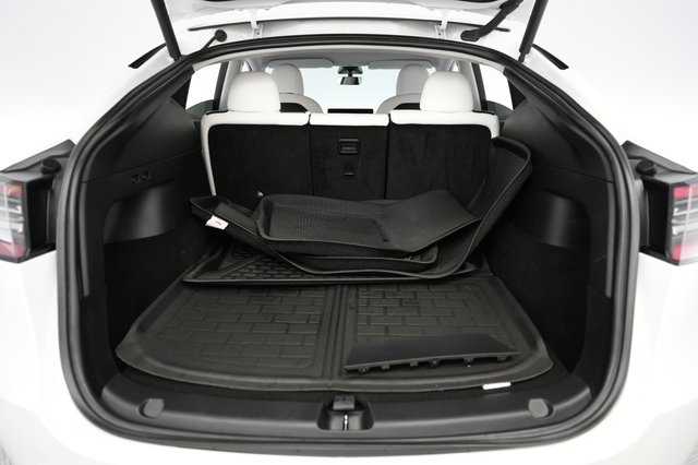 2021 Tesla Model Y — photo 6 of 24