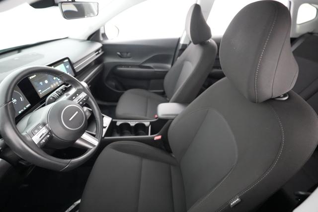 2024 Hyundai Kona Electric — photo 3 of 20