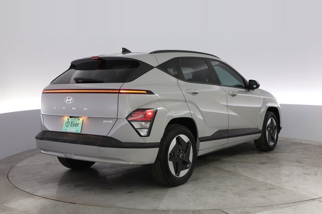 2024 Hyundai Kona Electric — photo 2 of 21