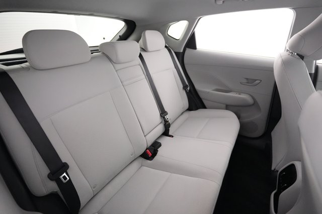 2024 Hyundai Kona Electric — photo 4 of 21