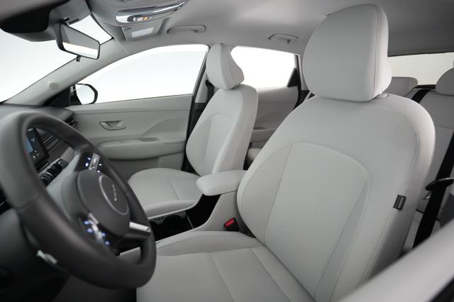 2024 Hyundai Kona Electric — photo 3 of 21