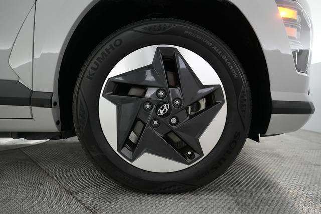 2024 Hyundai Kona Electric — photo 7 of 21
