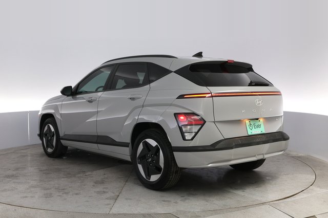 2024 Hyundai Kona Electric — photo 13 of 21