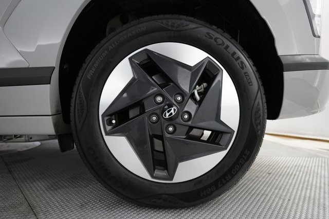 2024 Hyundai Kona Electric — photo 16 of 21