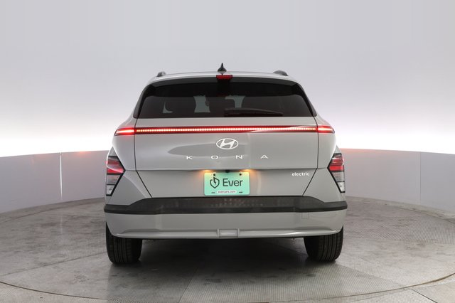 2024 Hyundai Kona Electric — photo 12 of 21
