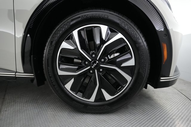 2024 Kia EV6 — photo 16 of 21
