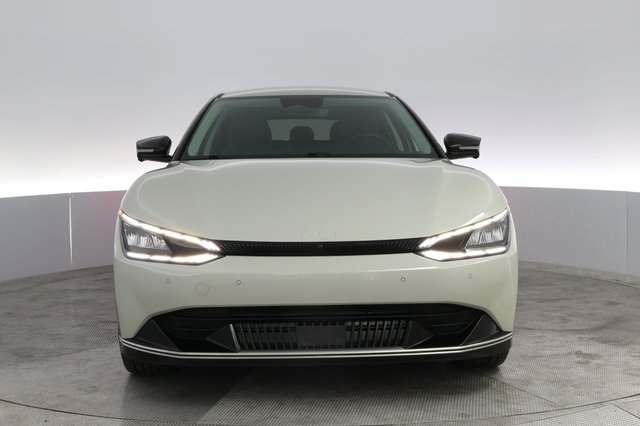 2024 Kia EV6 — photo 9 of 21