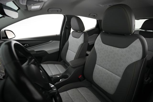 2022 Chevrolet Bolt EUV — photo 3 of 20