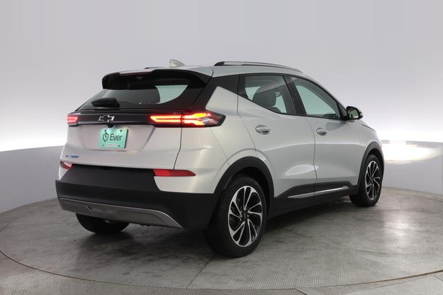 2022 Chevrolet Bolt EUV — photo 2 of 20