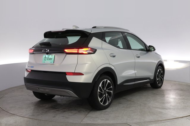 2022 Chevrolet Bolt EUV — photo 2 of 20