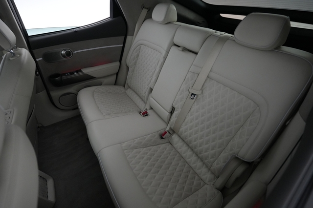 2023 Genesis GV60