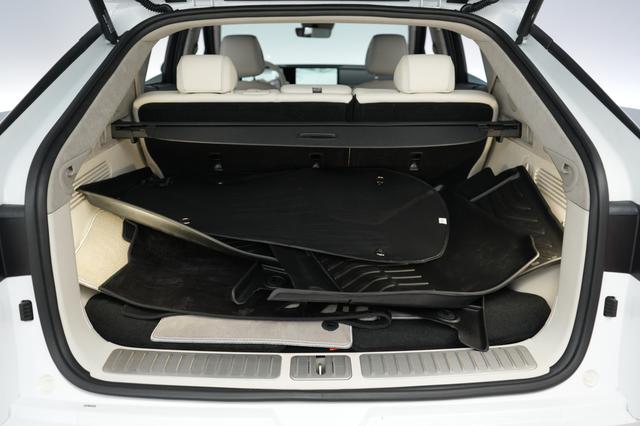 2023 Genesis GV60 — photo 6 of 20
