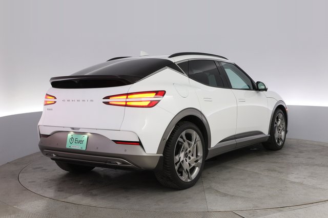 2023 Genesis GV60 — photo 2 of 20