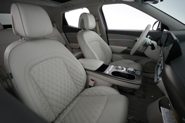 2023 Genesis GV60