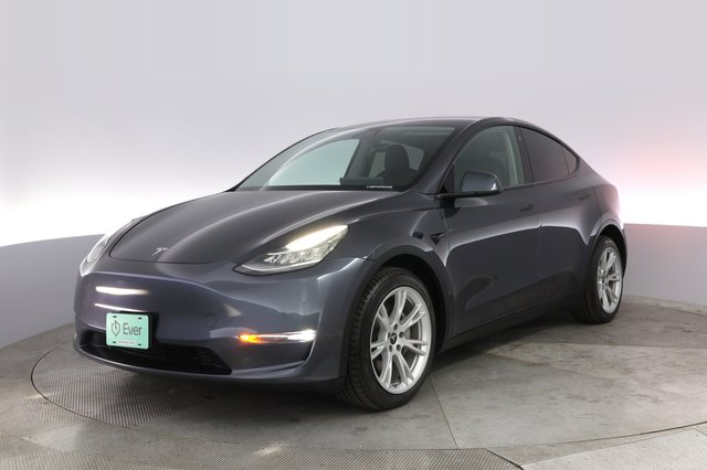 2022 Tesla Model Y — VIN 7SAYGDEE4NF425629