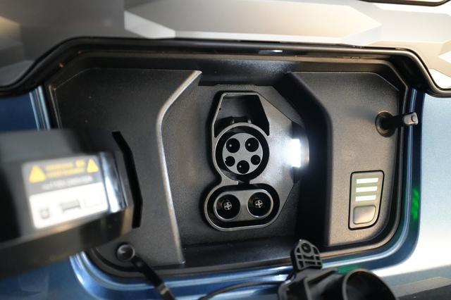 2023 Kia Niro EV — photo 8 of 20