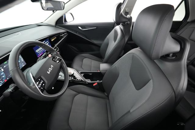 2023 Kia Niro EV — photo 3 of 20