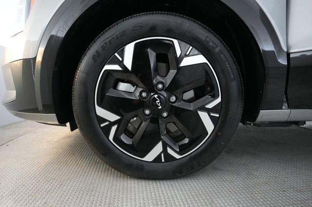 2023 Kia Niro EV — photo 7 of 20