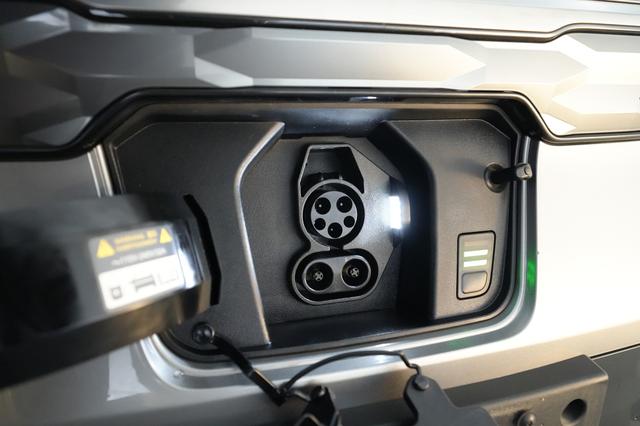 2023 Kia Niro EV — photo 8 of 20