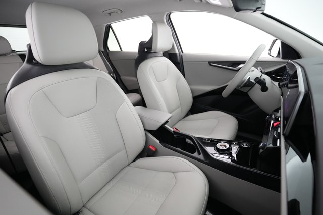 2023 Kia Niro EV — photo 18 of 20