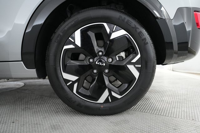 2023 Kia Niro EV — photo 15 of 20