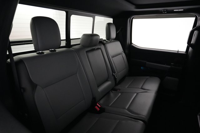 2023 Ford F-150 Lightning — photo 4 of 18