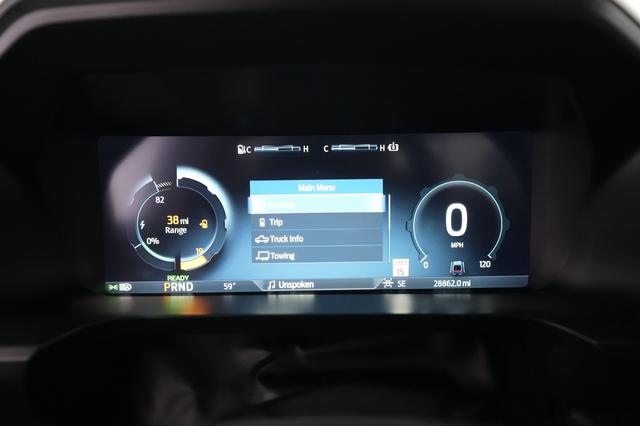 2023 Ford F-150 Lightning — photo 5 of 18