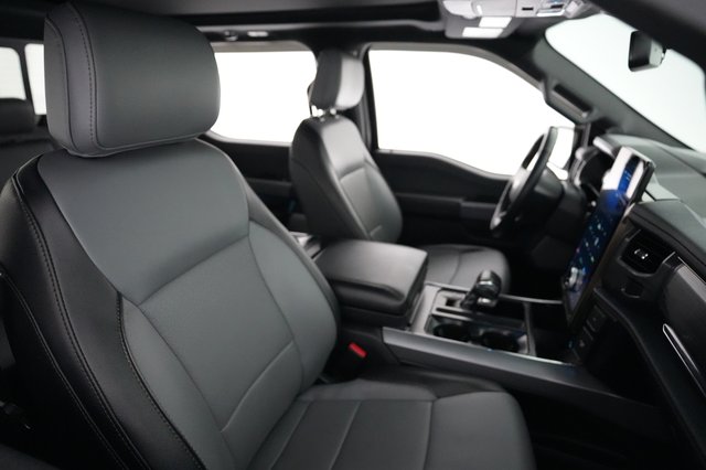 2023 Ford F-150 Lightning — photo 12 of 18