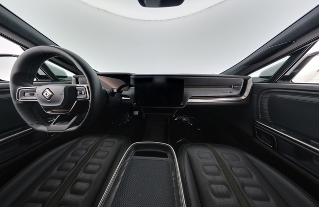 2023 Rivian R1S