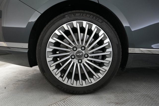 2023 Genesis Electrified G80 — photo 15 of 23