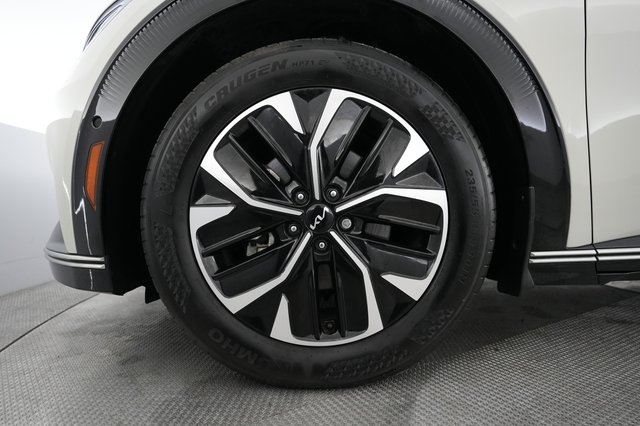 2024 Kia EV6 — photo 16 of 20
