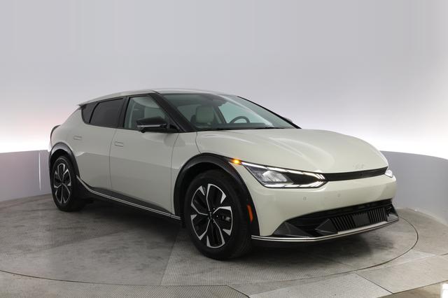 2024 Kia EV6 — photo 10 of 20