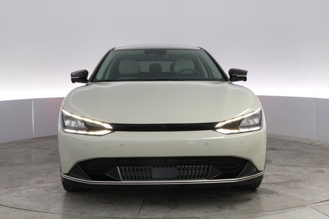 2024 Kia EV6 — photo 9 of 20