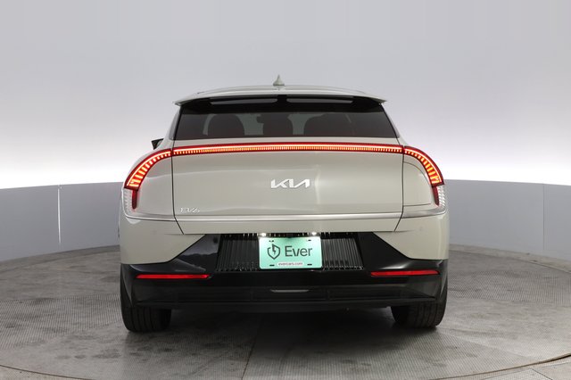 2024 Kia EV6 — photo 12 of 20