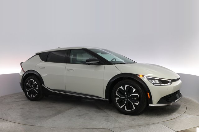 2024 Kia EV6 — photo 11 of 20